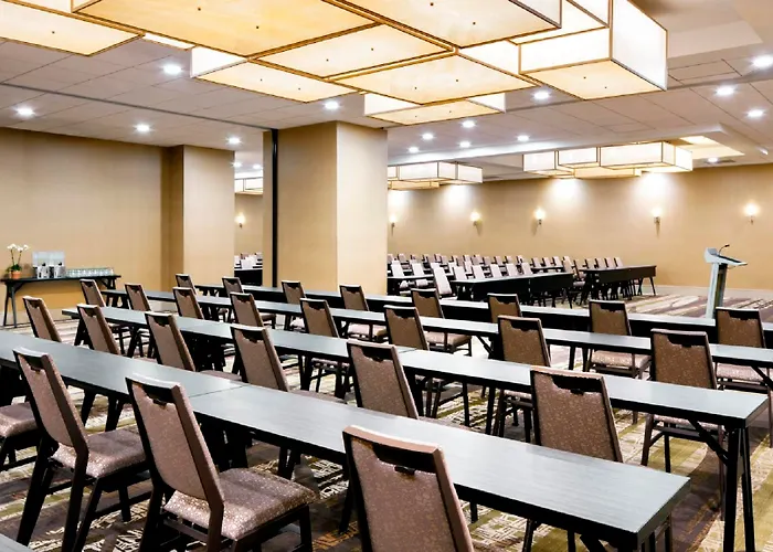 Hotel The Westin Michigan Avenue 4*