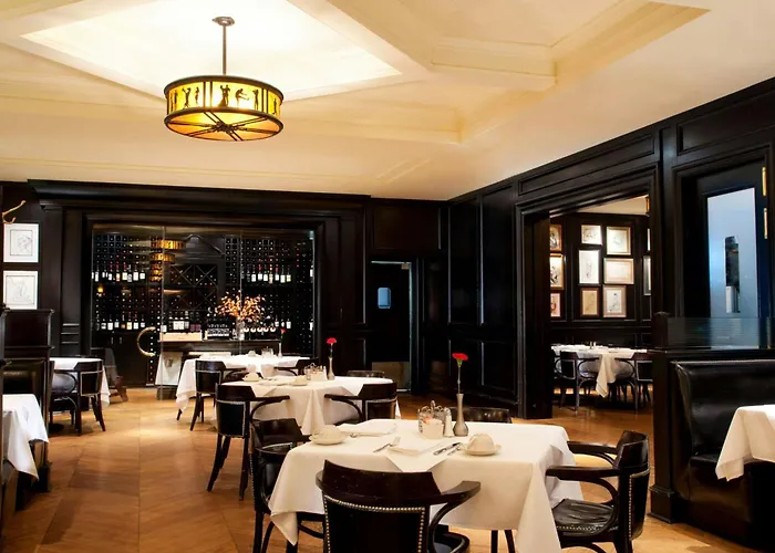 The Westin Michigan Avenue Hotel 4*