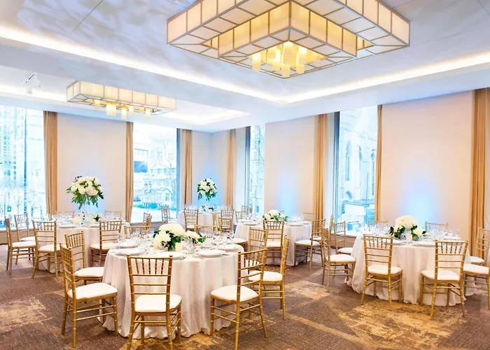 Hotel The Westin Michigan Avenue 4*