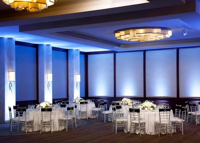 The Westin Michigan Avenue 4*