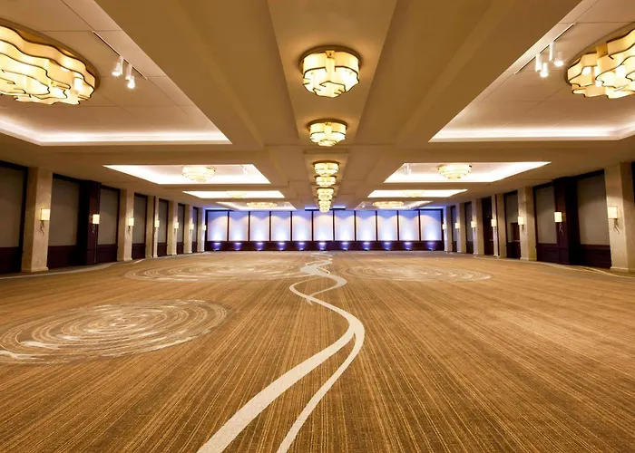 The Westin Michigan Avenue Hotel 4*