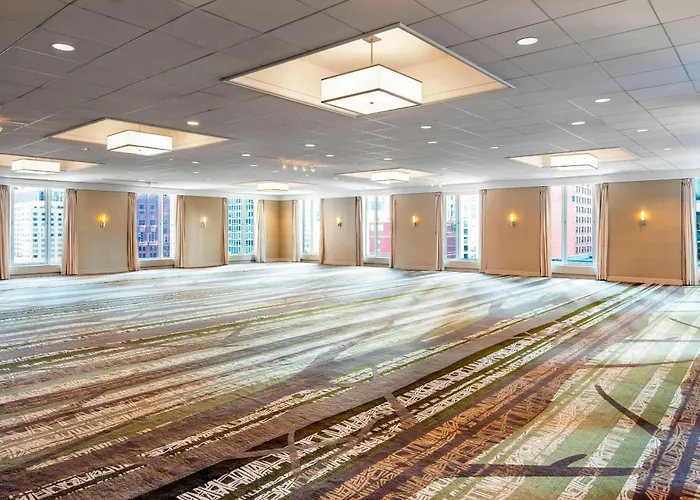 The Westin Michigan Avenue Hotel 4*