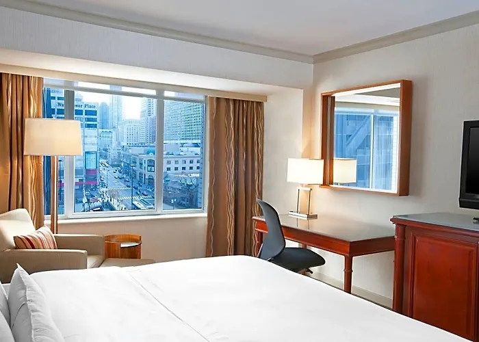 The Westin Michigan Avenue 4*